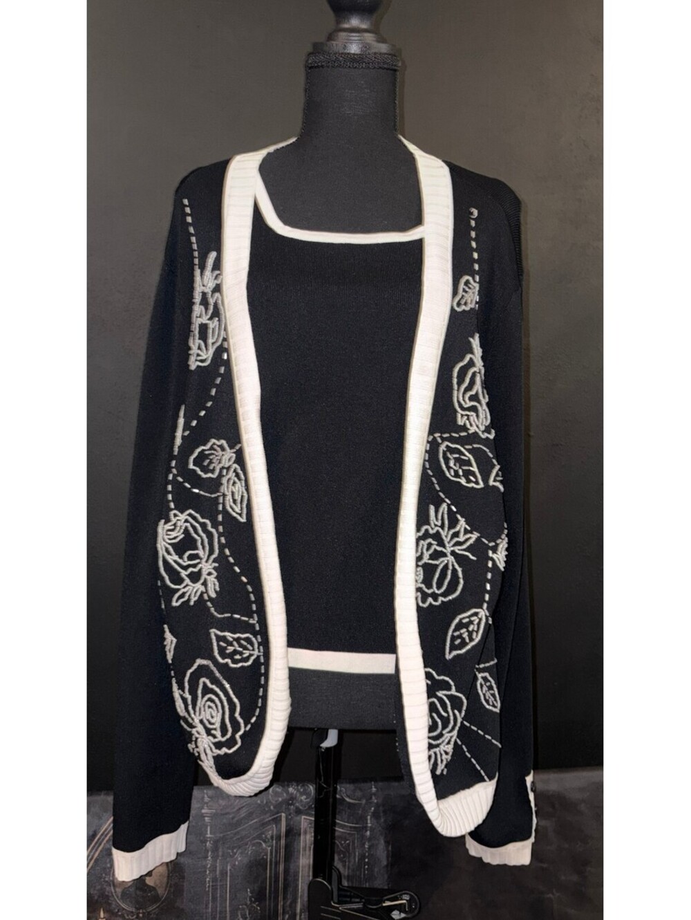 -Insight- Cami/ Cardigan Set, Size XL